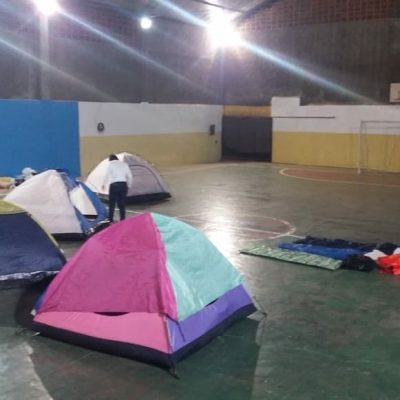 Acampadentro